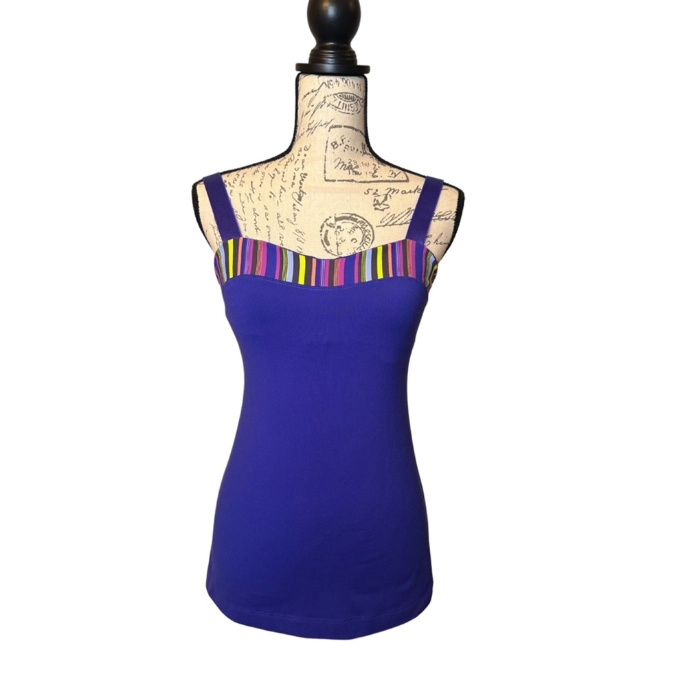 Lululemon Size 8 Heart Ribbon Tank in Wish Blue/Scuba Poncho Stripe